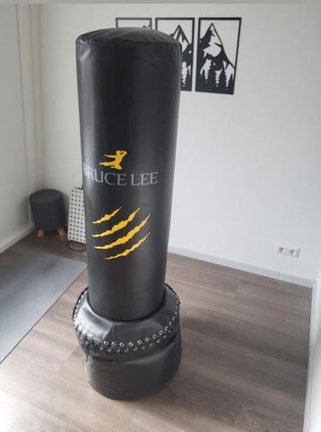 Bruce Lee staande bokszak 180cm beschikbaar voor biedingen
