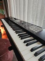 Roland FA-08 Synthesizer / stage piano, Muziek en Instrumenten, Ophalen, 88 toetsen, Roland, Zo goed als nieuw