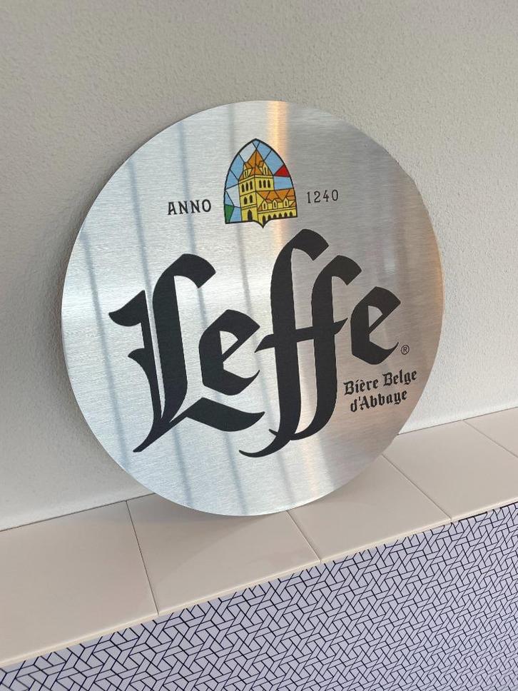 Reclamebord Leffe bier logo 40x40cm aluminium, Verzamelen, Biermerken, Nieuw, Reclamebord, Plaat of Schild, Leffe, Verzenden
