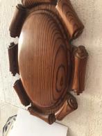 Houtsnijwerk, Ophalen