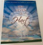 Het leven is hart, Fons Delnooz en Patricia Martinot, Ophalen of Verzenden, Zo goed als nieuw, Spiritualiteit algemeen, Achtergrond en Informatie