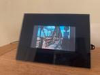 Digitale fotolijst, Gebruikt, Kleiner dan 8 inch, Afstandsbediening, 1 tot 2 GB