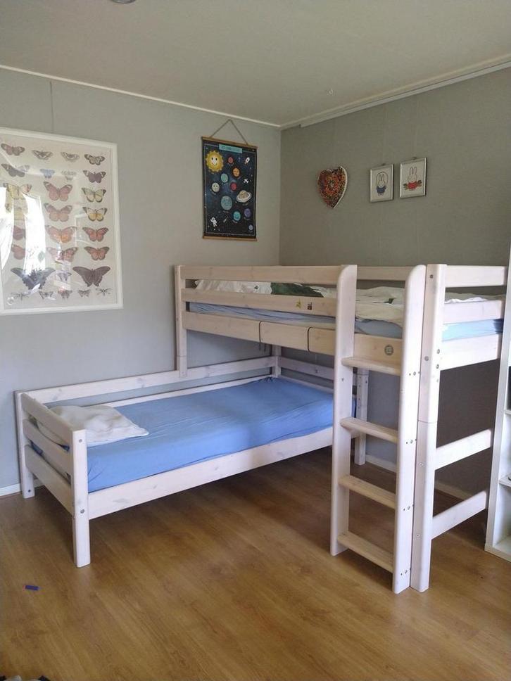 Flexa Verhoogde Halfhoogslaper Hoekbed Wit, Kinderen en Baby's, Kinderkamer | Stapelbedden en Hoogslapers, Gebruikt, Halfhoogslaper