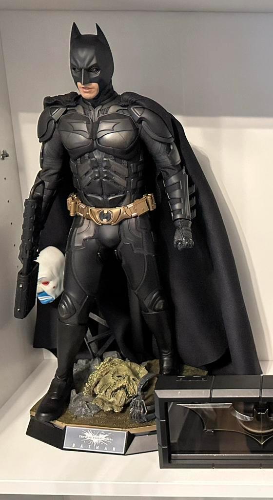 batman dark knight rises 1:4 1/4 scale hot toys QS001, Verzamelen, Film en Tv, Zo goed als nieuw, Film, Actiefiguur of Pop, Ophalen of Verzenden