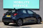 Toyota Yaris 1.5 Hybrid Business Plus LED Clima CarPlay Navi, Gebruikt, Zwart, Bedrijf, Hybride Elektrisch/Benzine