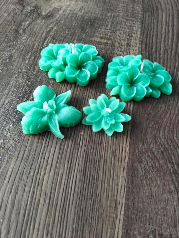 Handgemaakte Licht Groene Kaarsen Set, Huis en Inrichting, Woonaccessoires | Kandelaars en Kaarsen, Nieuw, Kaars, Groen, Ophalen