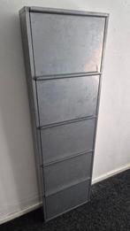 Stalen schoenenkast aan de wand wandkast schoenenwandkast, Ophalen, Zo goed als nieuw