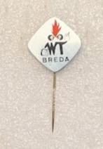 blikken brandstoffenspeldje WT Breda, Ophalen of Verzenden, Gebruikt, Merk, Speldje of Pin