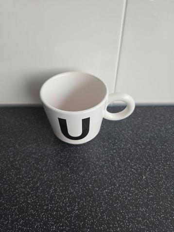 beker met U beschikbaar voor biedingen