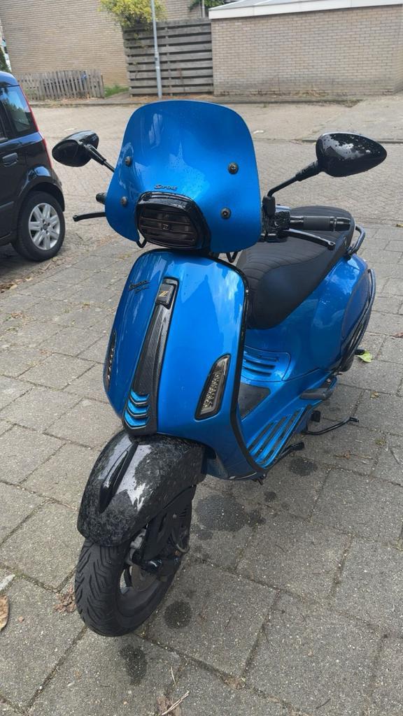 custom vespa sprint- ruilen zip 172, Fietsen en Brommers, Scooters | Vespa, Zo goed als nieuw, Overige modellen, Benzine, Ophalen of Verzenden