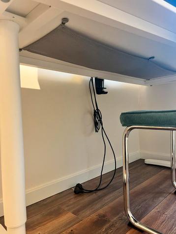 IKEA BEKANT Bureau - In hoogte verstelbaar! - afbeelding 2