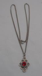 Zilveren ketting met antieke hanger rode steen nr.1896, Met hanger, Verzenden, Zo goed als nieuw, Zilver