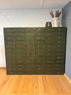 Vintage grote industriële ladekast ~ apothekerskast, Huis en Inrichting, Kasten | Ladekasten, 5 laden of meer, Ophalen, 25 tot 50 cm