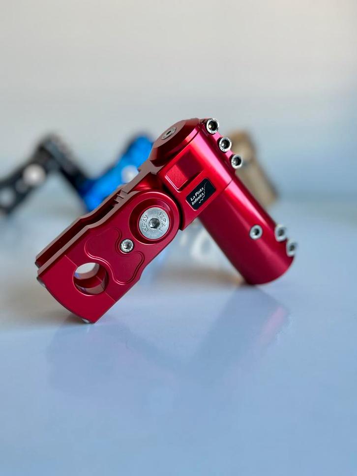 La Pista Infinita stuur clamp stuurpen yamaha bws, Verzamelen, Sleutelhangers, Nieuw, Ophalen of Verzenden