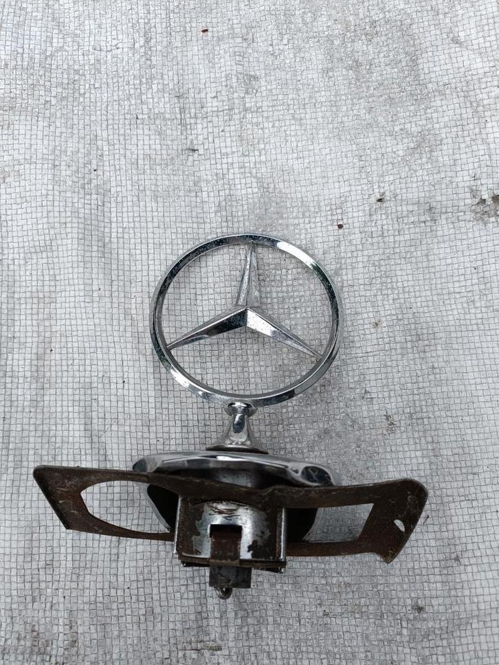 Mercedes W111 ster op de radiateur, Auto-onderdelen, Carrosserie en Plaatwerk, Mercedes-Benz, Voor, Gebruikt, Ophalen of Verzenden