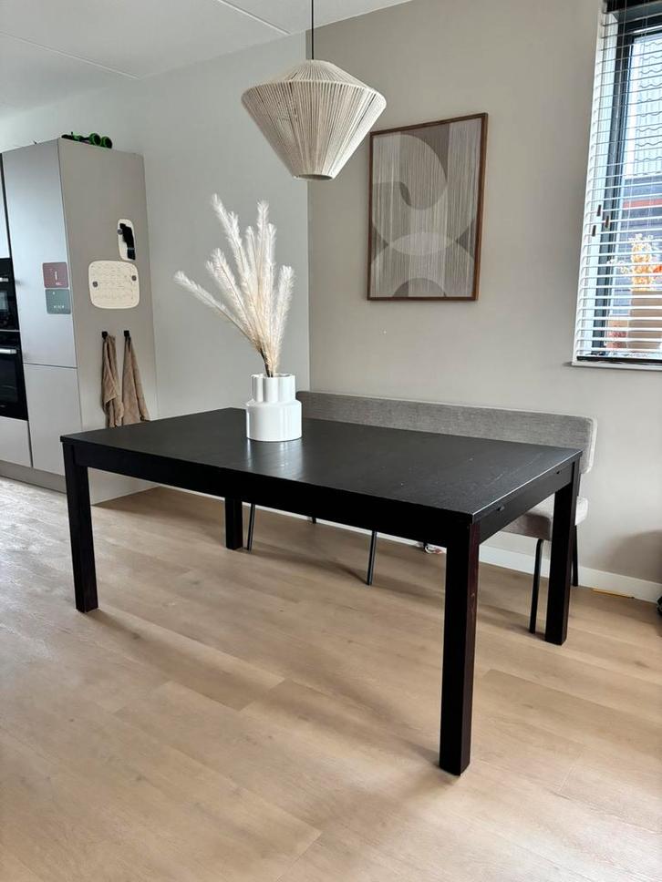 Eettafel uitschuifbaar Ikea zwart, Huis en Inrichting, Tafels | Eettafels, Gebruikt, 50 tot 100 cm, 150 tot 200 cm, Vijf personen of meer