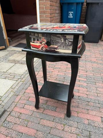 Merlin Monroe Bijzettafel beschikbaar voor biedingen