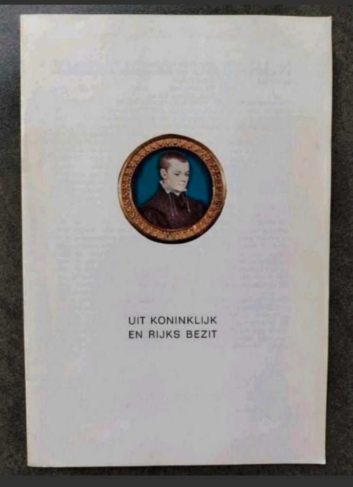 Twintig miniaturen uit Koninklijk en Rijks bezit (1966), Boeken, Catalogussen en Folders, Gelezen, Catalogus, Ophalen of Verzenden