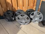 4 stalen velgen Renault Twingo, 14” zwart + wieldoppen, Auto diversen, Wieldoppen, Ophalen, Gebruikt