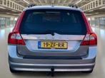 Volvo V70 2.5T Momentum Leder, trekhaak, Rijklaar+Garantie.., Auto's, 2521 cc, 93 €/maand, Euro 4, 750 kg