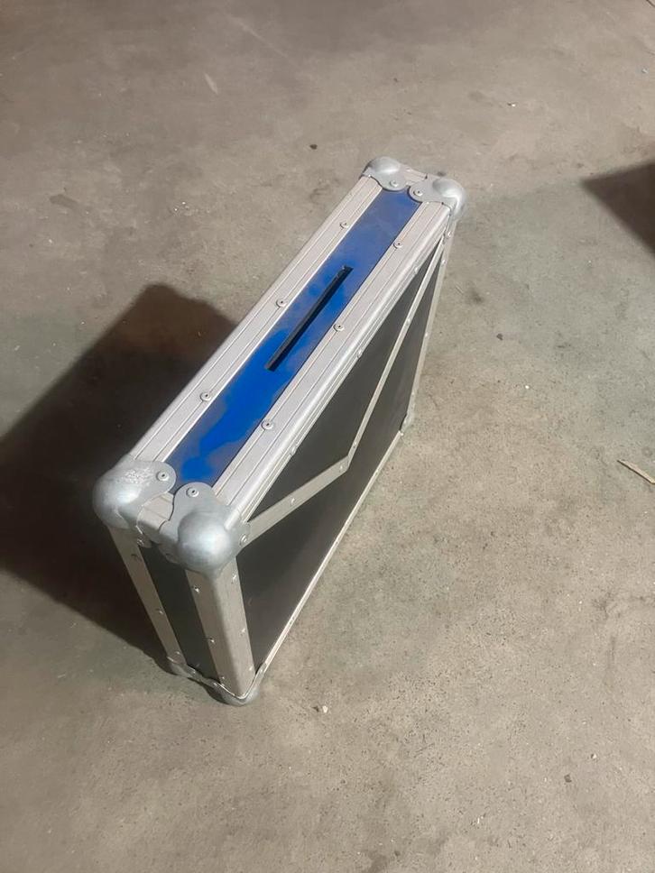 Flightcase in enveloppe vorm, Muziek en Instrumenten, Behuizingen en Koffers, Zo goed als nieuw, Overige instrumenten, Flightcase