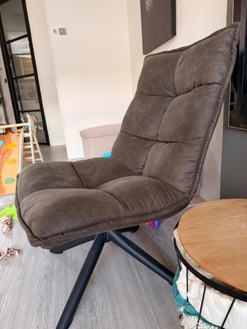 Draaibare woonkamer stoel