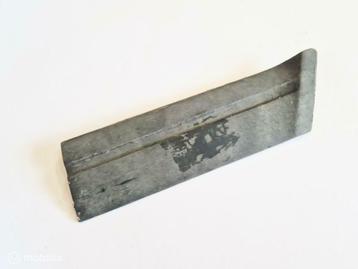 Sierlijst spatbord rechts Volvo 240 1986- 1312776 beschikbaar voor biedingen