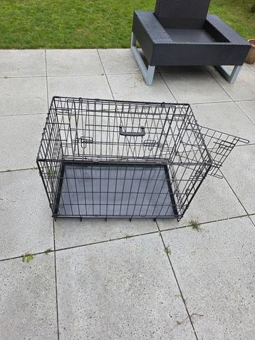 Hondenbench medium 75x46x53 beschikbaar voor biedingen