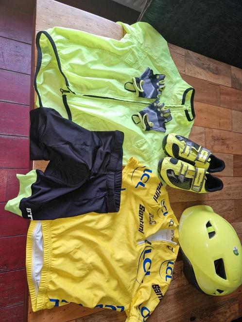 fietskleding set en fietsschoenen, Sport en Fitness, Wielrennen, Zo goed als nieuw, Ophalen of Verzenden