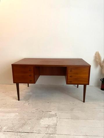 Vintage Deens Bureau, Jaren '50-'60 beschikbaar voor biedingen