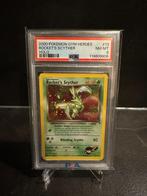 Pokémon Rocket's Scyther Holo - PSA 8, Hobby en Vrije tijd, Verzamelkaartspellen | Pokémon, Ophalen of Verzenden, Nieuw, Losse kaart