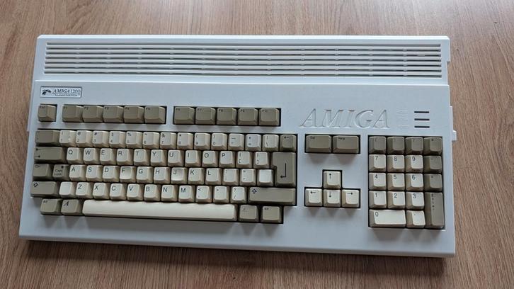 Amiga 1200 met Terrible Fire 1230 en Gotek, Computers en Software, Vintage Computers, Ophalen of Verzenden