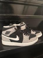 Air Jordan 1 Mid Elephant Print Maat 40, Nike Air Jordan, Zwart, Ophalen of Verzenden, Sneakers of Gympen