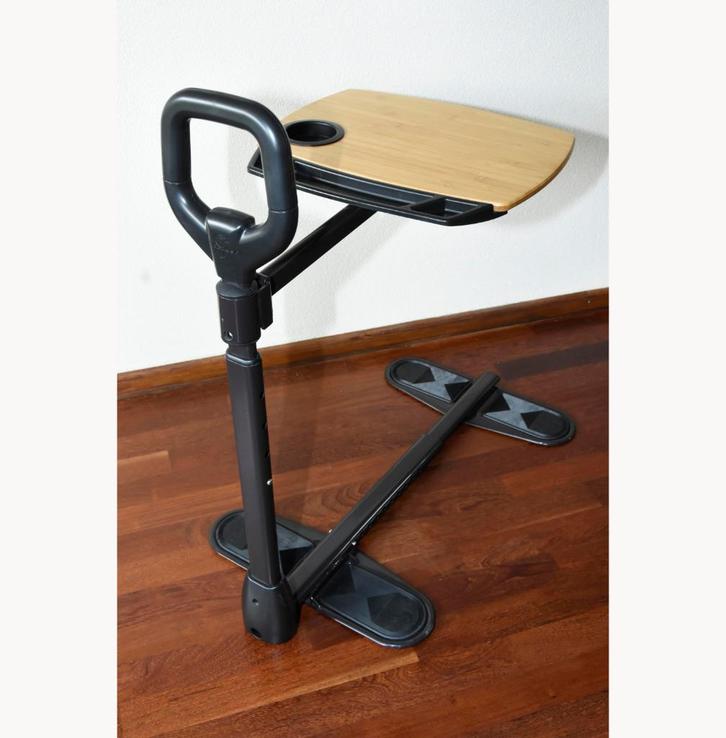 Stander Assist Tray - bijzettafeltje met sta-op hulp, Huis en Inrichting, Tafels | Bijzettafels, Zo goed als nieuw, Rechthoekig