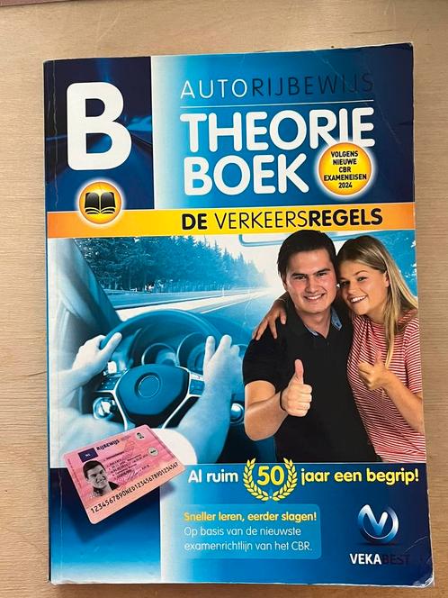 Auto theorieboek B Vekabest 2024, Boeken, Auto's | Boeken, Gelezen, Algemeen, Ophalen of Verzenden