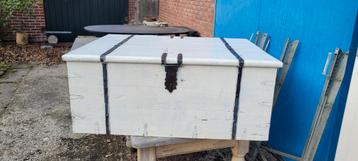 Witte Houten Kist / Salontafel beschikbaar voor biedingen