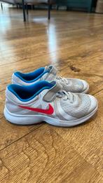 Nike gymschoenen maat 32  met klitteband, Sport en Fitness, Loopsport en Atletiek, Ophalen of Verzenden, Zo goed als nieuw, Overige typen
