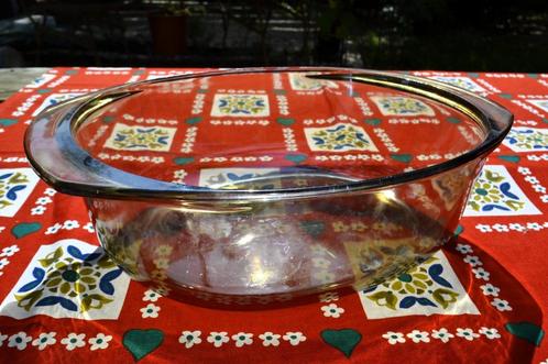 Set van 2 jaren 70 Arcoroc France rookglas ovenschalen, Huis en Inrichting, Keuken | Servies, Gebruikt, Schaal of Schalen, Overige stijlen