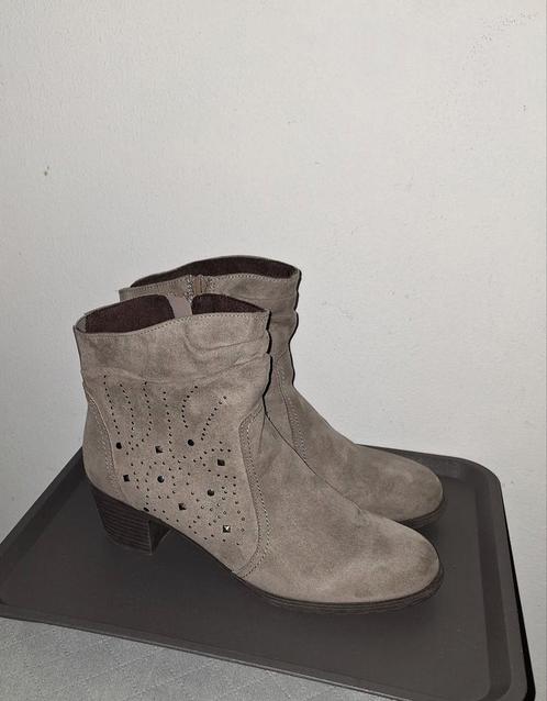 Dames enkellaarsjes van FOOTFLEXX maat 40 z.g.a.n., Kleding | Dames, Schoenen, Zo goed als nieuw, Beige, Ophalen of Verzenden
