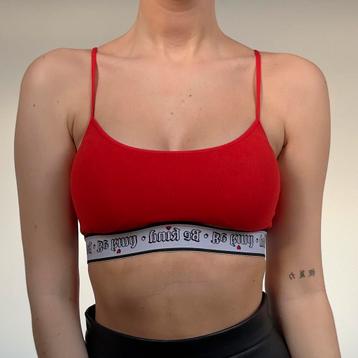 Rode bralette / BH - maat S beschikbaar voor biedingen