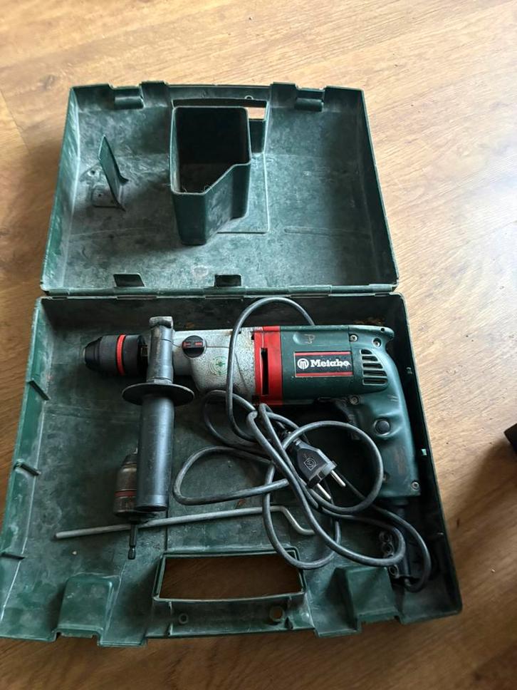Metabo SBE 680 klopboormachine –nette staat – nieuwe boorkop, Doe-het-zelf en Verbouw, Gereedschap | Boormachines, Zo goed als nieuw