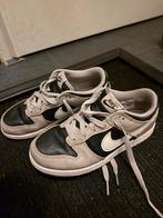 Nike dunk low, Gebruikt, Jongen of Meisje, Schoenen, Ophalen of Verzenden