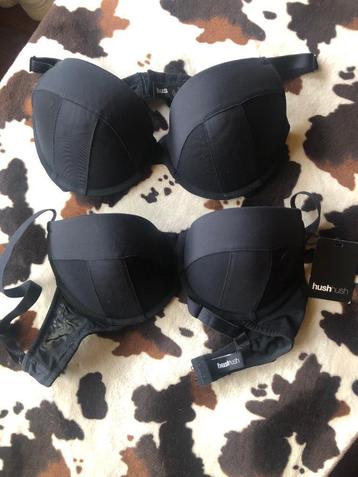 SET VAN 2 PUSH-UP BH's * 75D *van HUSH-HUSH  beschikbaar voor biedingen