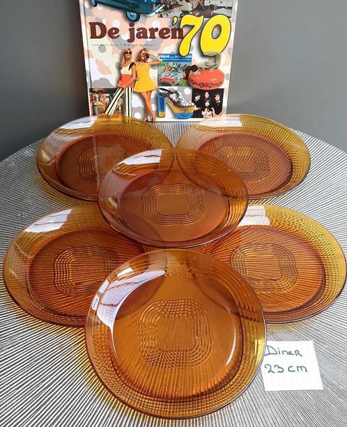 6 Vintage Duralex Frosted Wave Amber Diner borden, Huis en Inrichting, Keuken | Servies, Zo goed als nieuw, Bord(en), Overige stijlen
