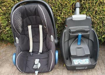 maxi Cosy Axiss met easyfix onderstel.  beschikbaar voor biedingen