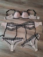 Hunkemoller doutzen lingeriesetje 85E slips jarretelle XL, Slip, Ophalen of Verzenden, Roze