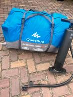 Quechua tent, kampeertafel met stoelen, kookstel en koelbox, Caravans en Kamperen, Ophalen, Gebruikt