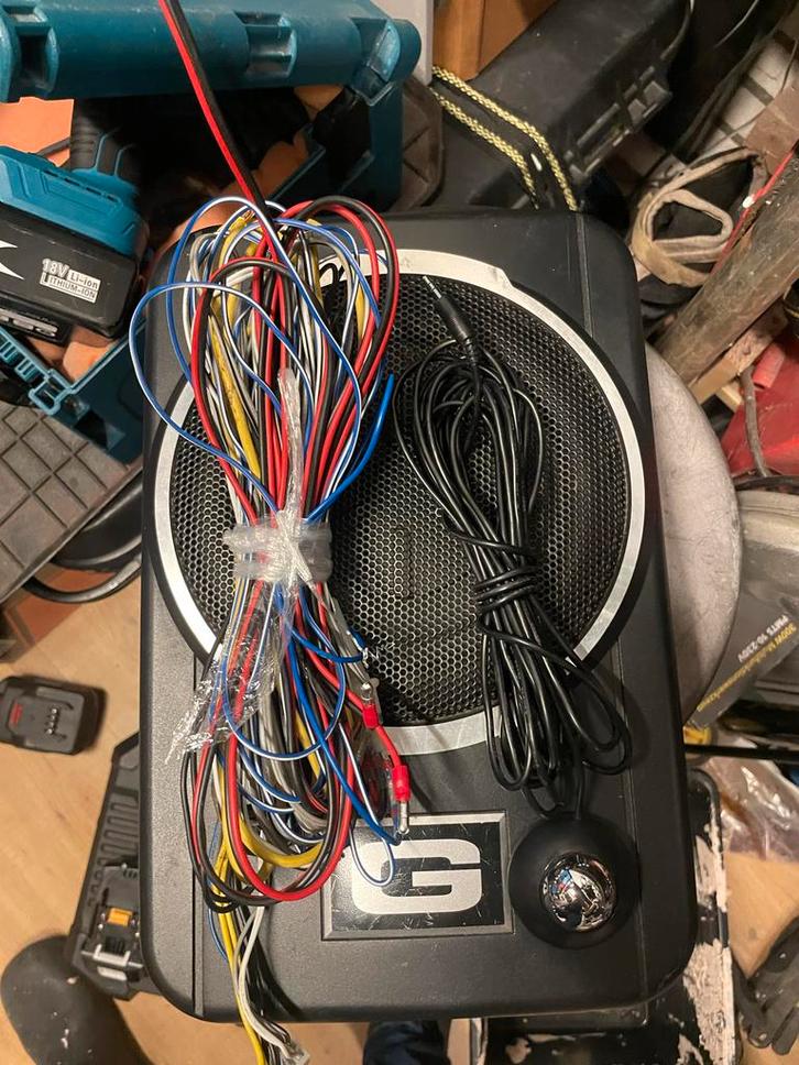 Gladen US8 20cm Subwoofer - Compact en Krachtig!, Auto diversen, Autospeakers, Gebruikt, Ophalen of Verzenden