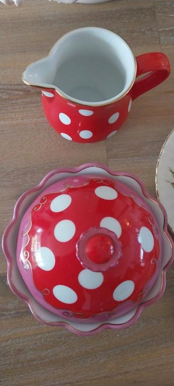 Oilily suiker en melk potje  beschikbaar voor biedingen