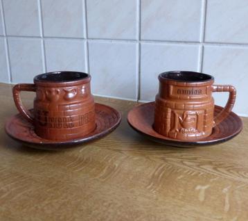 Uncle Dee Thailand vintage kop en schotels beschikbaar voor biedingen